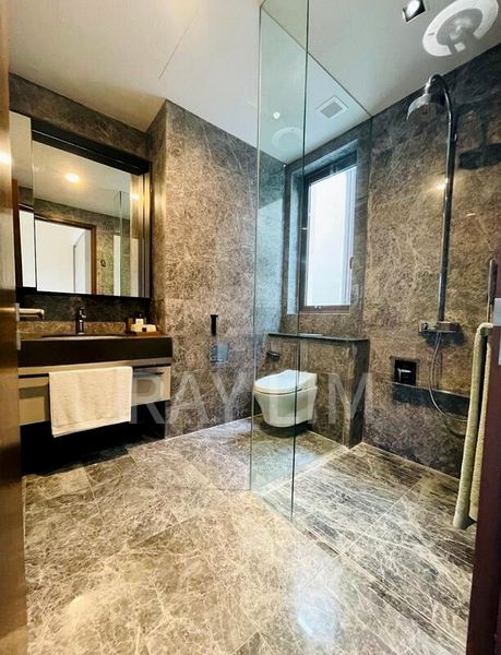 3 Bed Condo for Sale in  Holland Grove Road - Image 2