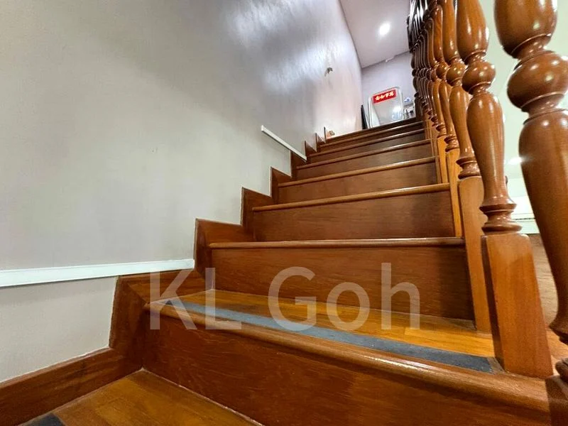 3 Bed Terraced House (Landed) for Sale in  Thomson Ridge - Image 3