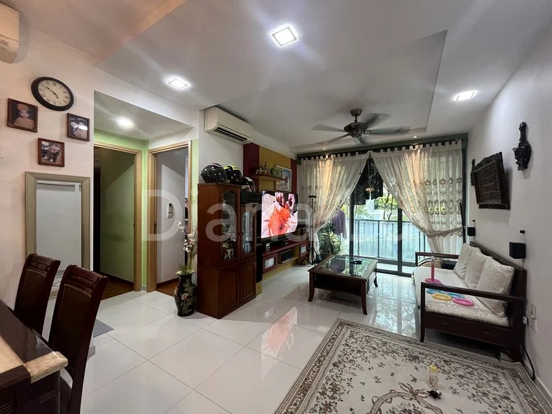 2 Bed Executive Condo for Sale in Esparina Residences - Image 1