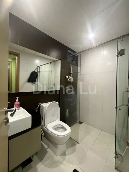 2 Bed Executive Condo for Sale in Esparina Residences - Image 4