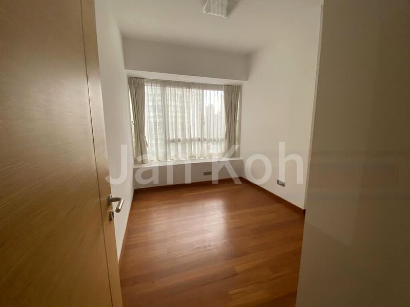 2 Bed Condo for Rent in  Suites @ Cairnhill - Image 6