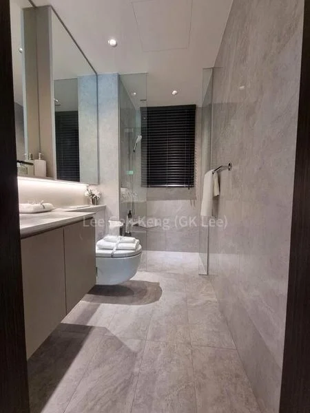 5 Bed Executive Condo for Sale in Altura - Image 6