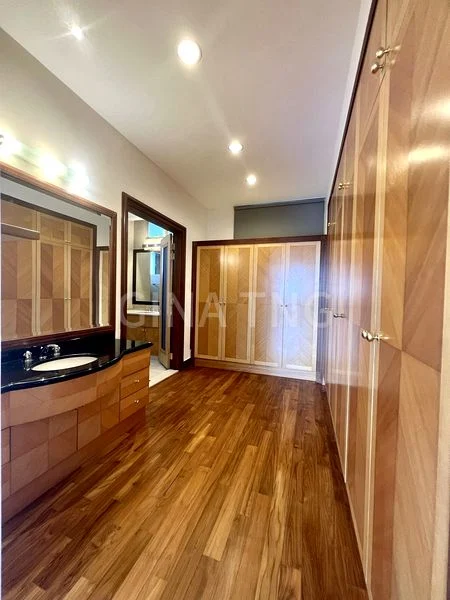 6 Bed Bungalow (Landed) for Rent in  Holland Grove Park - Image 8