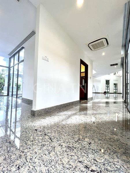 6 Bed Bungalow (Landed) for Rent in  Holland Grove Park - Image 11