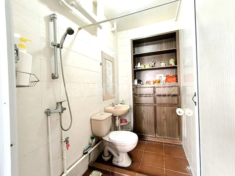 5 Room (5A) HDB for Sale in  721 Tampines Street 71 - Image 5