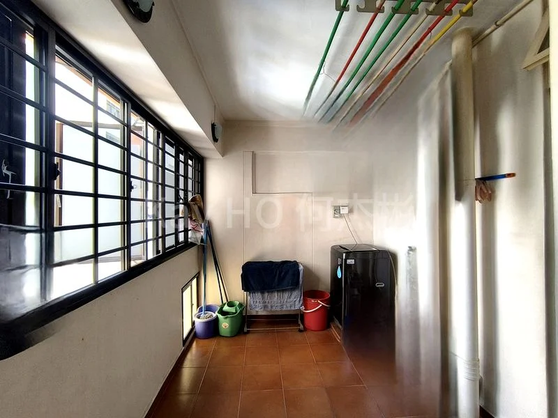 5 Room (5A) HDB for Sale in  721 Tampines Street 71 - Image 4