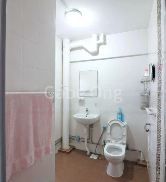 Common Room (HDB) for Rent in 187 Bishan Street 13 - Image 3