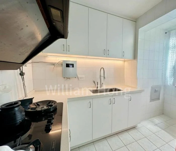 5 Room (5A) HDB for Sale in 21 Holland Drive - Image 7