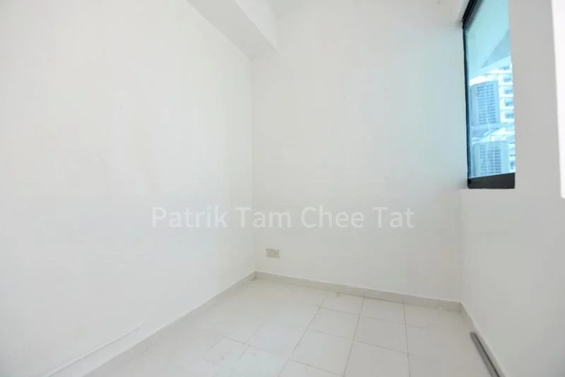 5 Bed Condo for Rent in  Spring Grove - Image 2