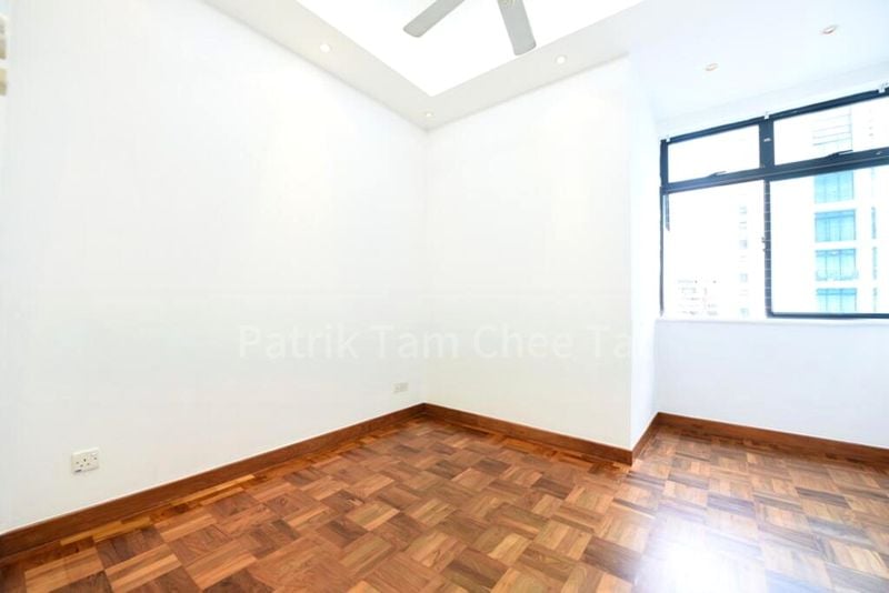 5 Bed Condo for Rent in  Spring Grove - Image 9