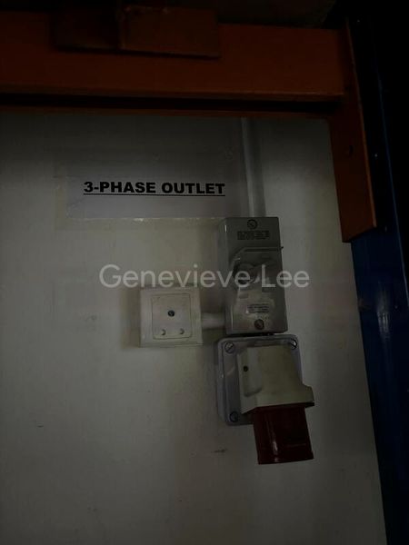Light Industrial (B1) for Rent: Tiong Bahru Industrial Estate - Image 1