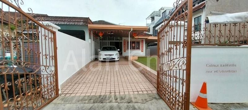 3 Bed Semi-Detached House (Landed) for Sale in  Sembawang Hills Estate - Image 2
