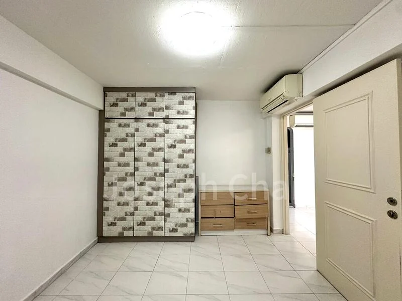 3 Room (3S) HDB for Rent in  27 Jalan Bahagia - Image 13