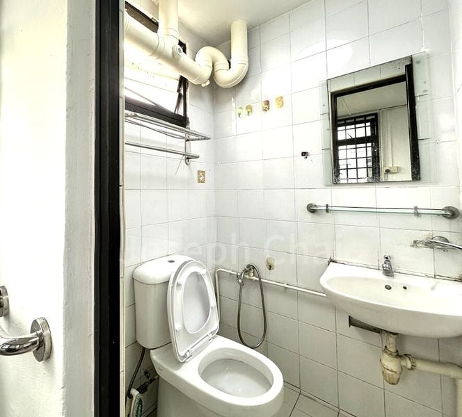 3 Room (3S) HDB for Rent in  27 Jalan Bahagia - Image 8