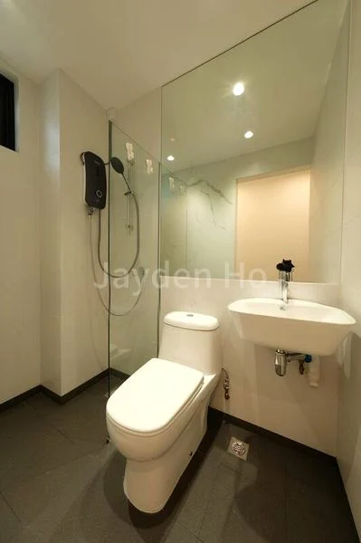 Studio Apartment (Condo) for Rent in  Sims Avenue - Image 1