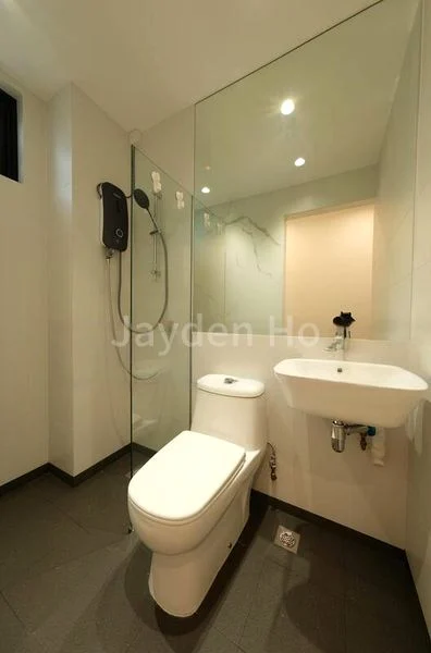 Studio Apartment (Condo) for Rent in  Sims Avenue - Image 15