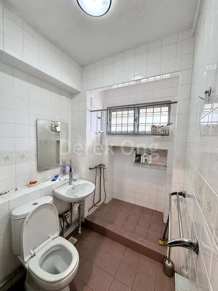 4 Room (4A) HDB for Sale in  368 Woodlands Avenue 1 - Image 6