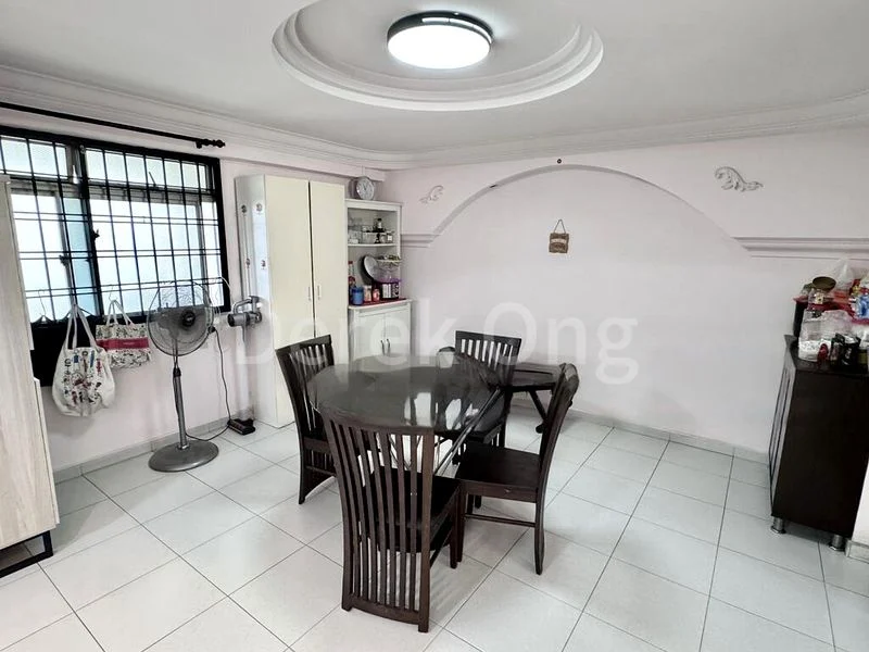 4 Room (4A) HDB for Sale in  368 Woodlands Avenue 1 - Image 2