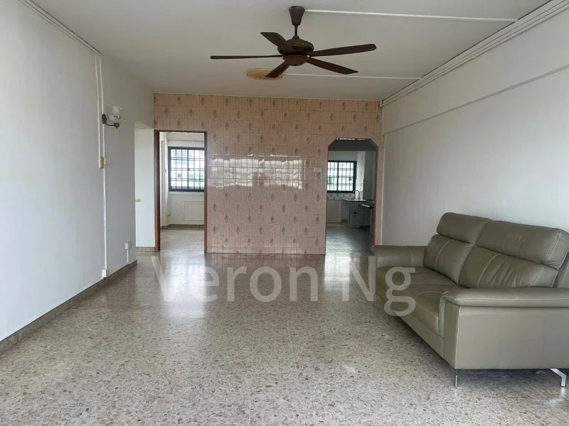 4 Room (4A) HDB for Sale in 105 Tampines Street 11 - Image 1