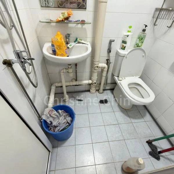 3 Room (3NG) HDB for Rent in  122 Ang Mo Kio Avenue 3 - Image 3