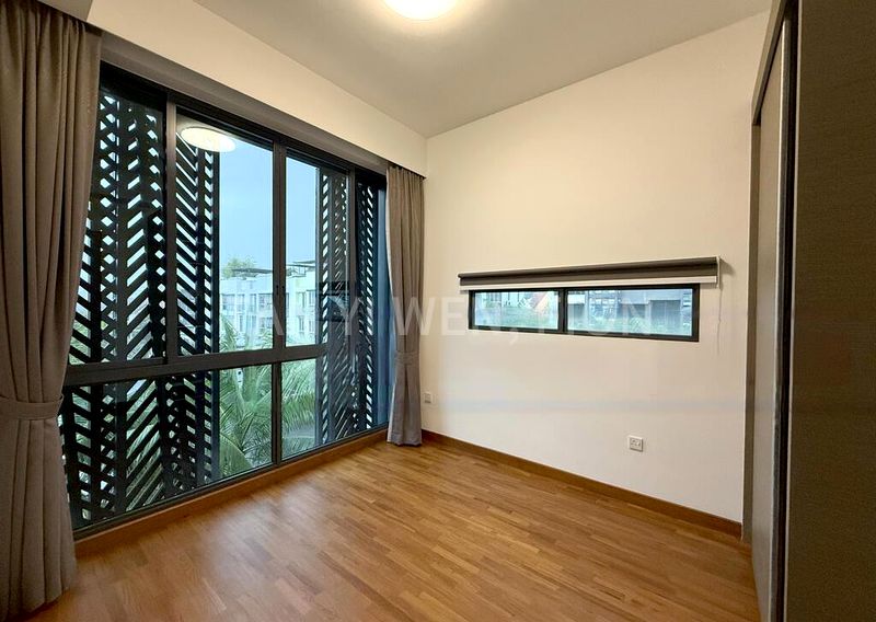 4 Bed Terraced House (Landed) for Sale in  Alana - Image 8