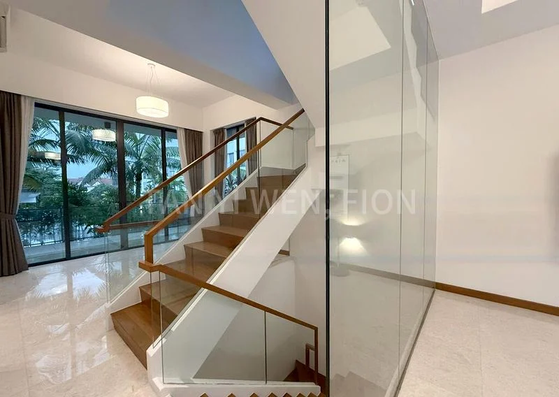 4 Bed Terraced House (Landed) for Sale in  Alana - Image 2