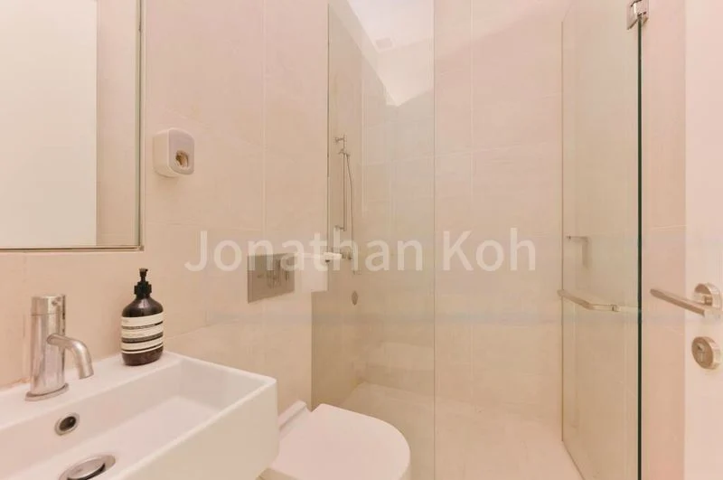 6 Bed Semi-Detached House (Landed) for Sale in Toh Estate - Image 10