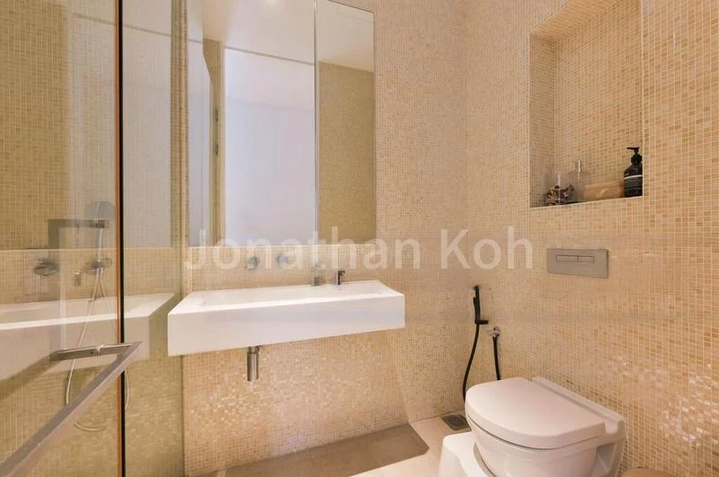 6 Bed Semi-Detached House (Landed) for Sale in Toh Estate - Image 11