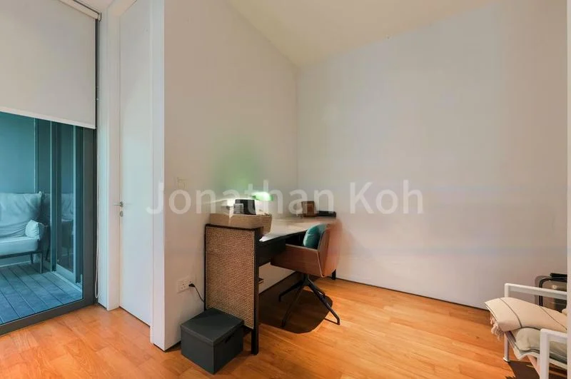 6 Bed Semi-Detached House (Landed) for Sale in Toh Estate - Image 9