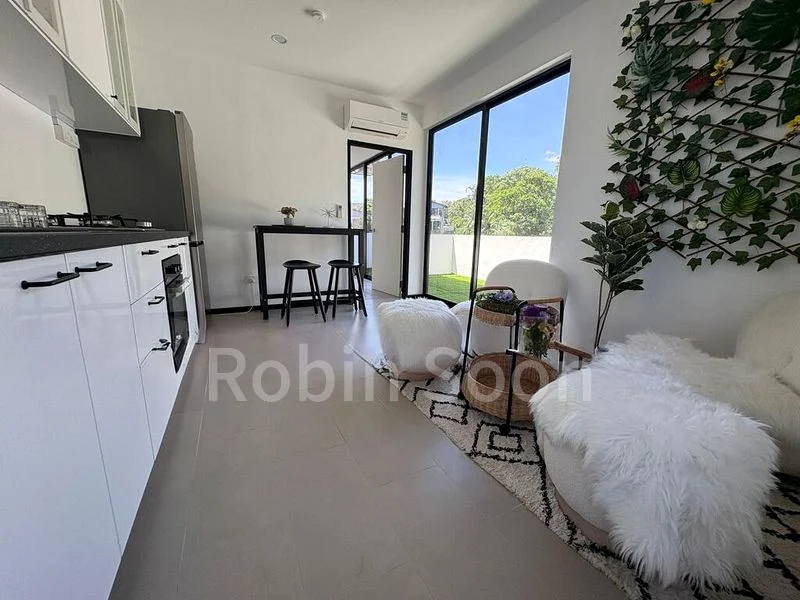 1 Bed Bungalow (Landed) for Rent in  Fuyong Estate - Image 3