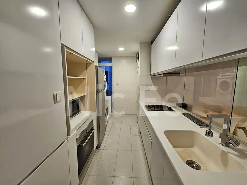 3 Bed Condo for Rent in  The Cascadia - Image 17