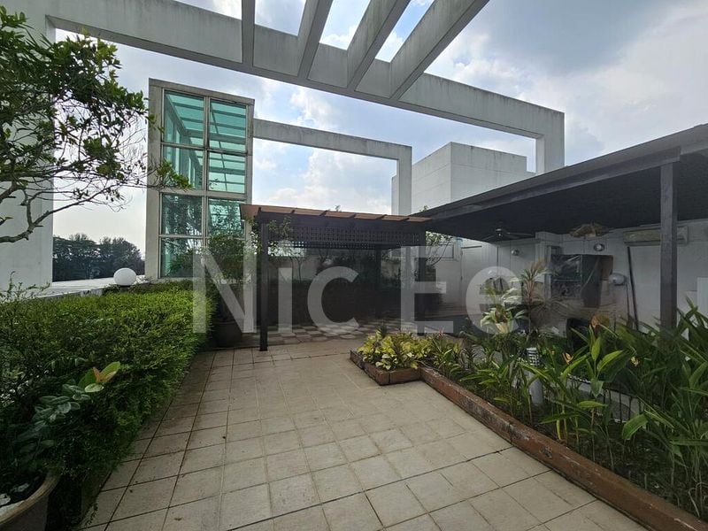 3 Bed Condo for Rent in  The Cascadia - Image 4