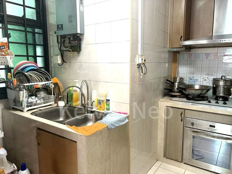 4 Room (4A) HDB for Sale in 360C Admiralty Drive - Image 2