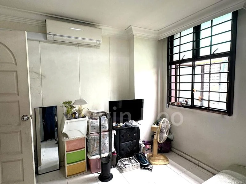 4 Room (4A) HDB for Sale in 360C Admiralty Drive - Image 4
