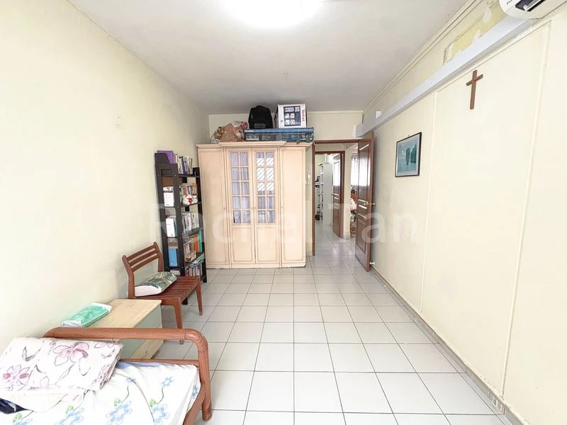 4 Room (4A) HDB for Sale in  870 Tampines Street 83 - Image 4