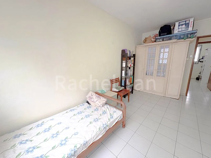 4 Room (4A) HDB for Sale in  870 Tampines Street 83 - Image 5