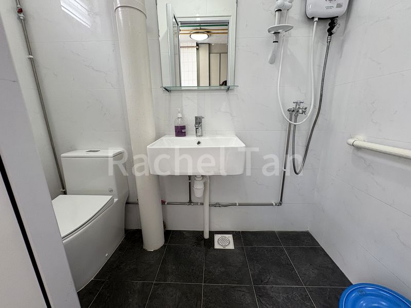 4 Room (4A) HDB for Sale in  870 Tampines Street 83 - Image 6