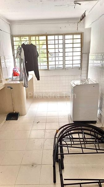 Food & Beverage for Rent: 9+1 Coffeeshop, with Living Quarters on Clementi Street. - Image 1