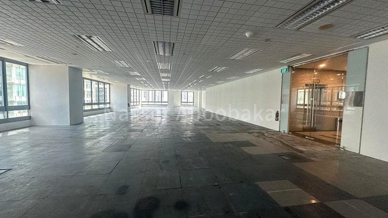 Office for Rent in Prudential Tower - Image 13
