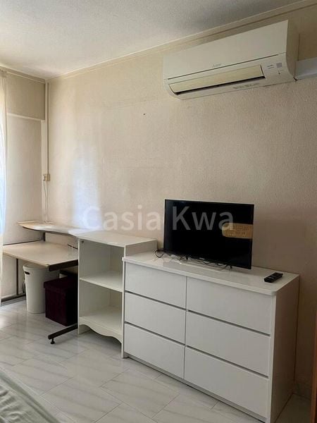 Room (HDB) for Rent in  187 Bishan Street 13 - Image 2