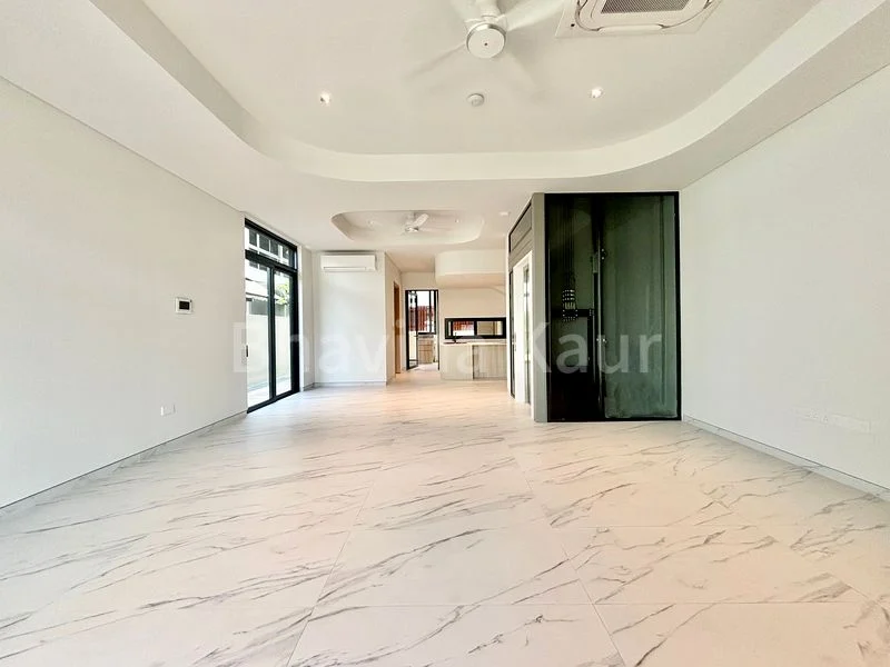 4+1 Bed Semi-Detached House (Landed) for Rent in  Whitley Road - Image 5