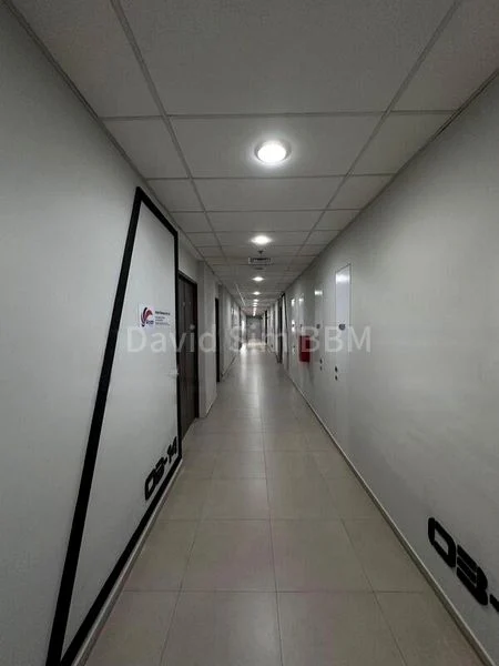 Light Industrial (B1) for Sale: CT Hub - Image 1