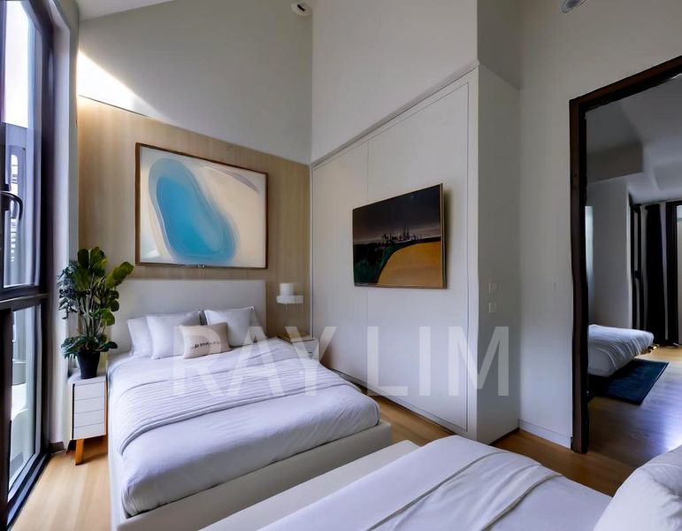 4 Bed Condo for Rent in  Holland Grove Road - Image 11