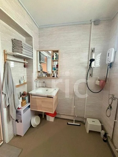 5 Room (5I) HDB for Sale in  836 Woodlands Street 83 - Image 9