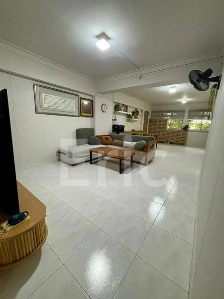 5 Room (5I) HDB for Sale in  836 Woodlands Street 83 - Image 2