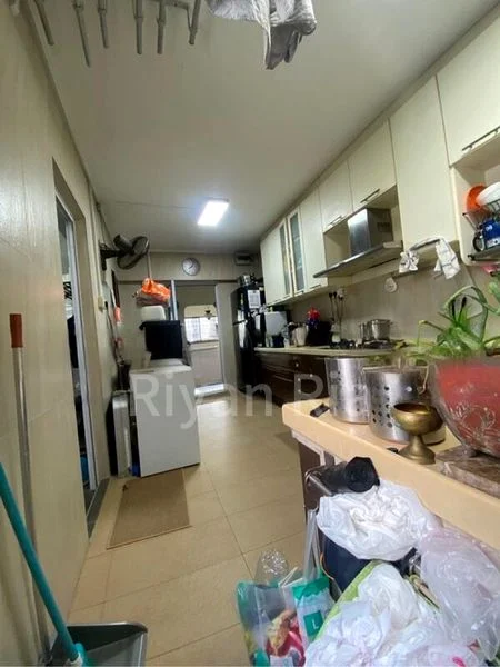 5 Room (5I) HDB for Rent in  201 Petir Road - Image 4