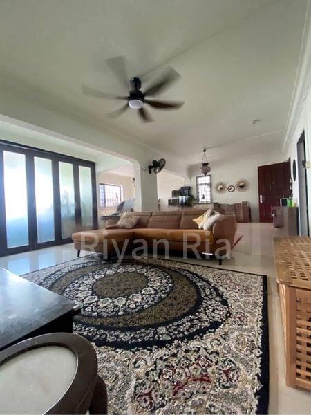 5 Room (5I) HDB for Rent in  201 Petir Road - Image 11