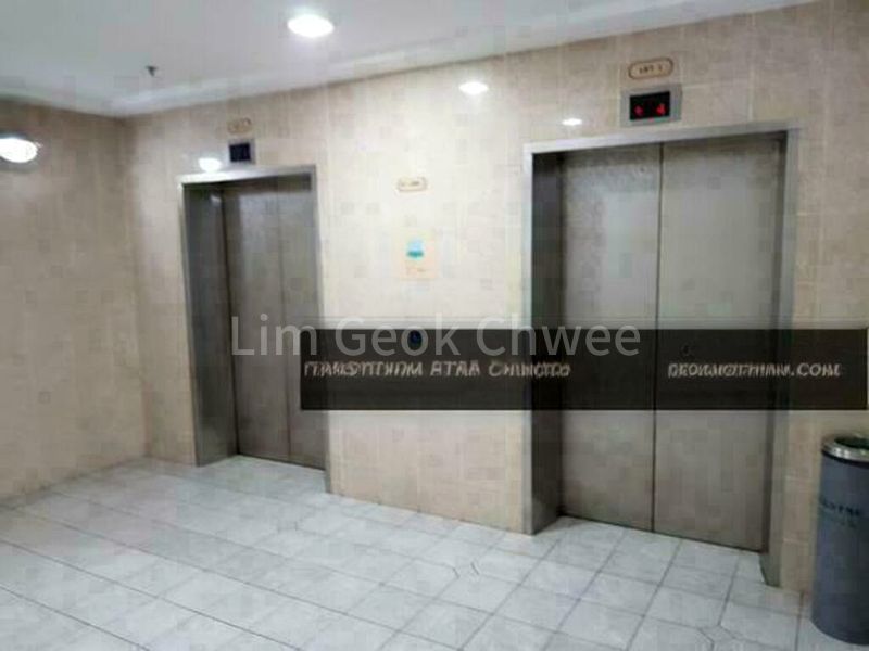 Light Industrial (B1) for Rent: One@Redhill Centre - Image 8