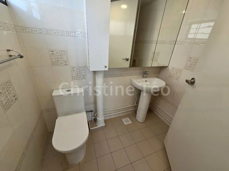 5 Room (5I) HDB for Sale in 724 Clementi West Street 2 - Image 6