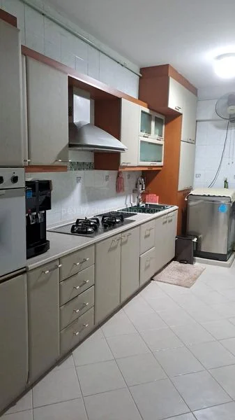 Common Room (HDB) for Rent in  353A Admiralty Drive - Image 2